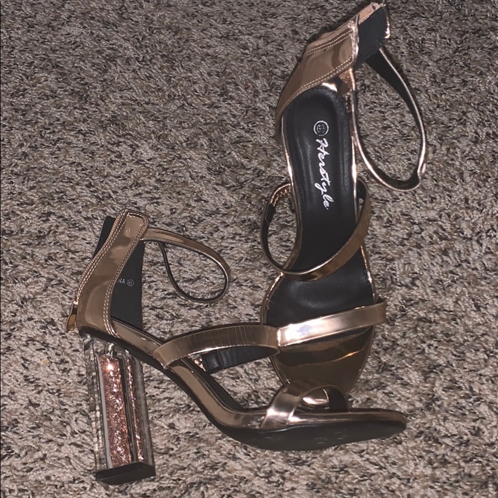 Heels - Picture 2 of 4